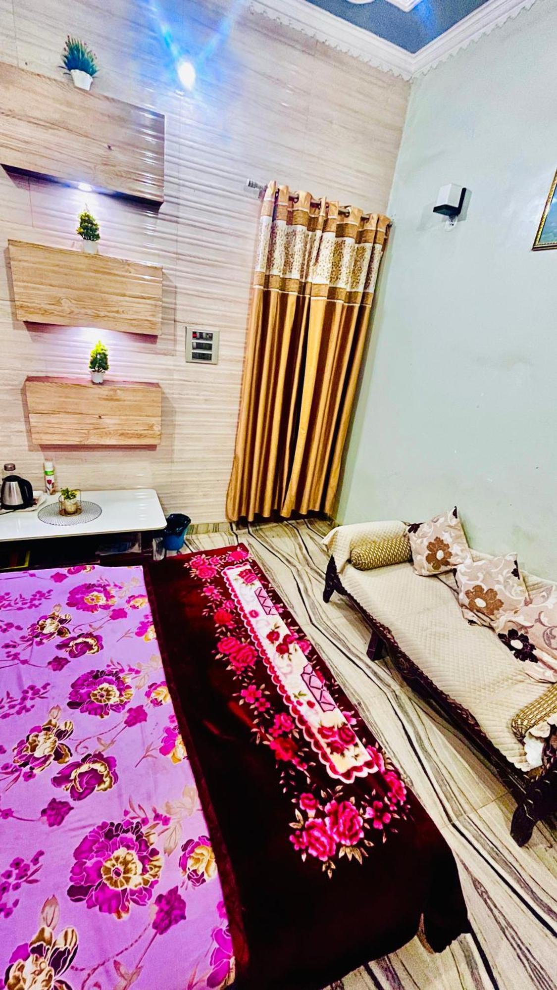 Chandan Homestay Prayagraj Exterior foto